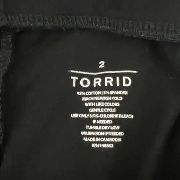 Torrid Bundle x2 Woman's Black 11'' Pocket Bike Short Size 2(18/20) - Picture 6 of 6